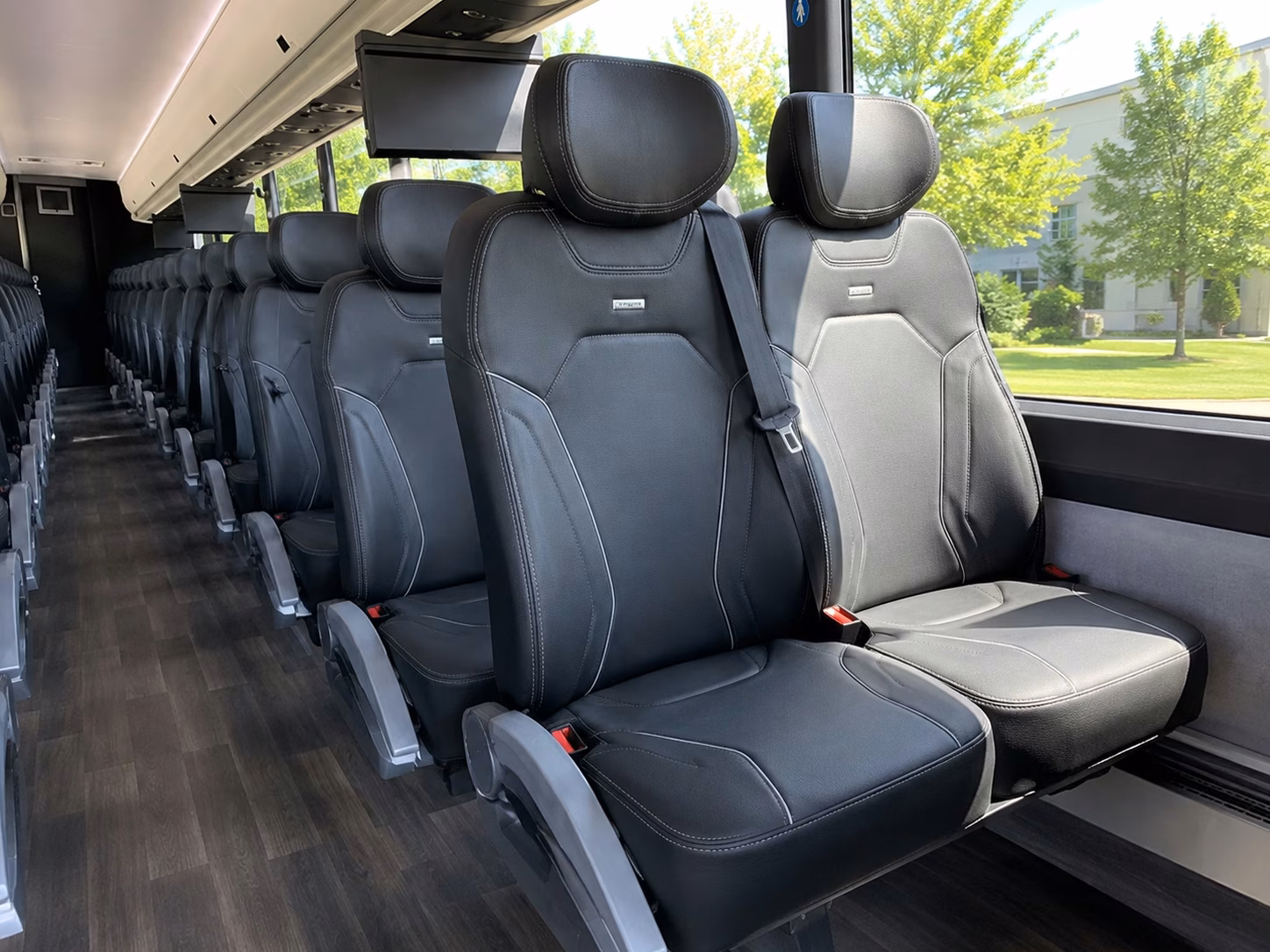 baltimore field trip transportation to the maryland zoo and outdoors