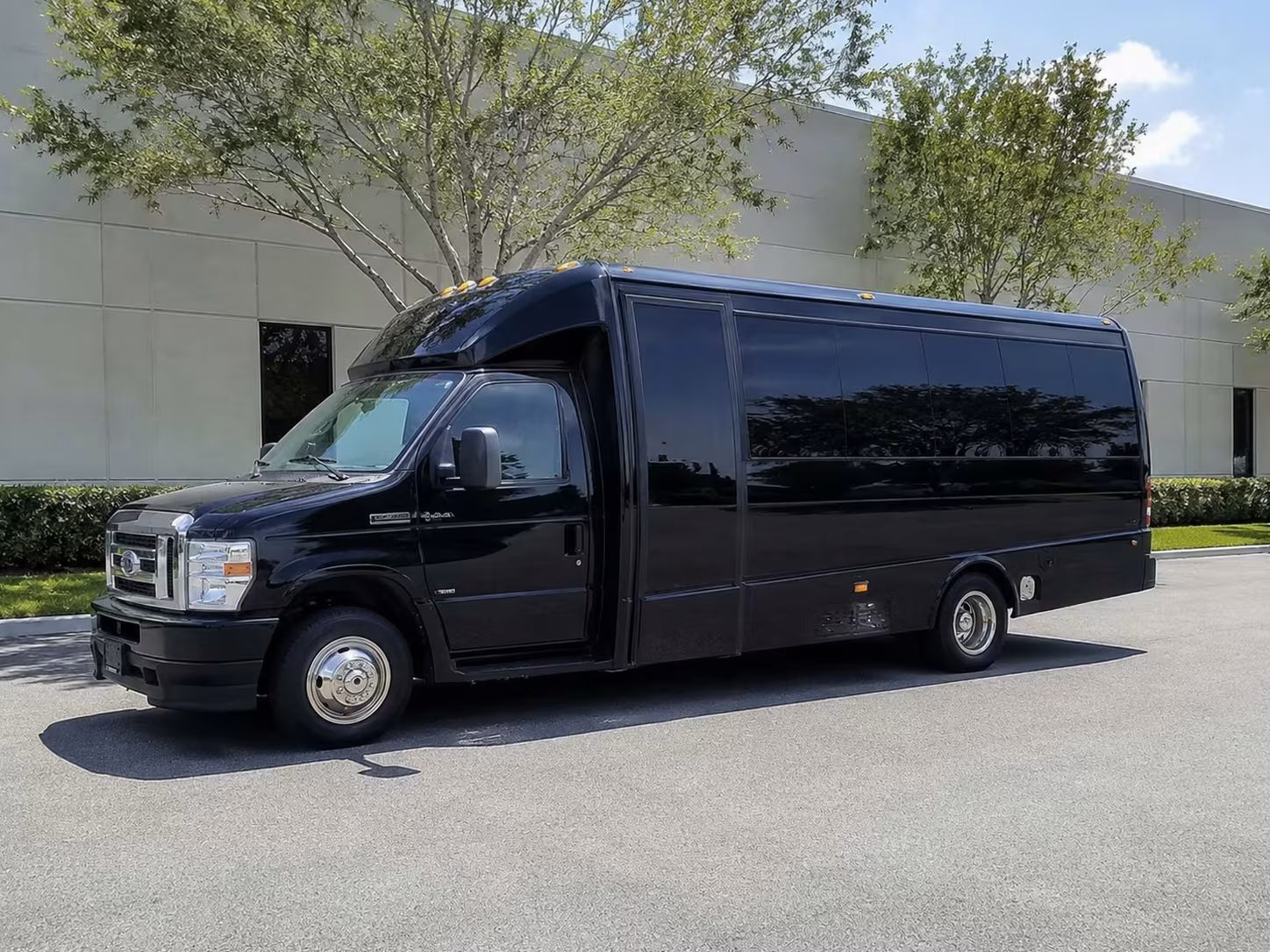 youth group and vacation bible school minibuses in baltimore